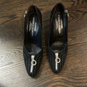 DONALD J PLINER VINTAGE PUMPS, SIZE 8, MADE IN ITALY